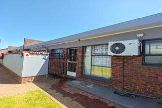 2 Bedroom Property for Sale in Pellissier Free State